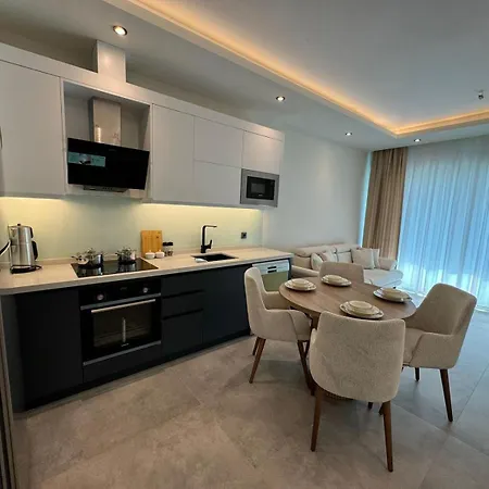 Bright Flat With Pool & Private 750m To Sea Apartmán *